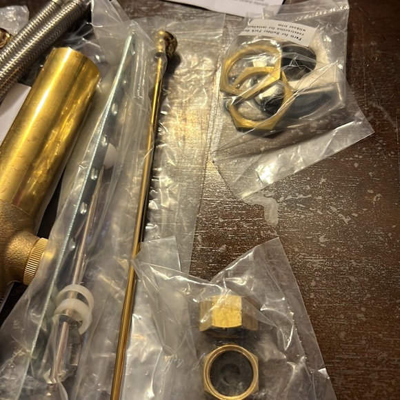 NWT Bathroom Faucet with Brass Pop-Up, Polished Brass Magellan KB962B - Picture 8 of 9